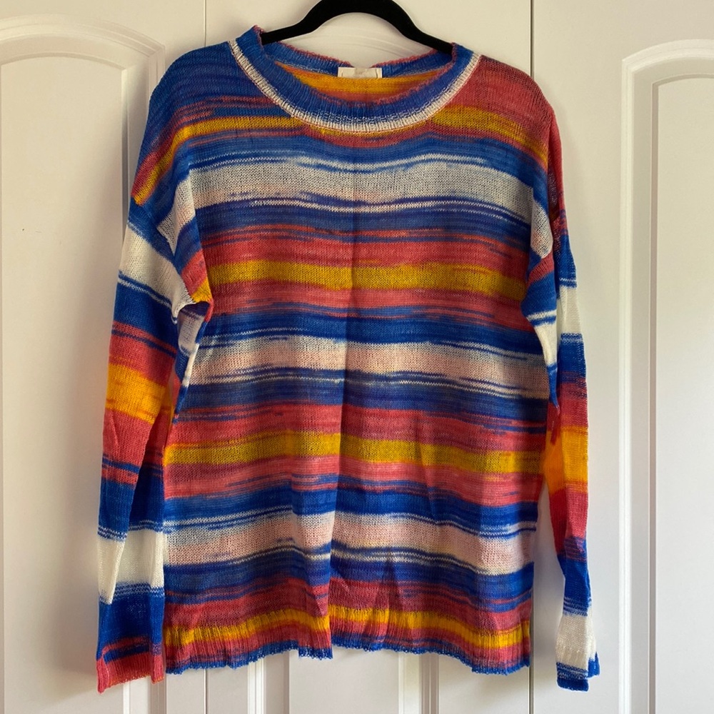 Light knit sweater by Easel